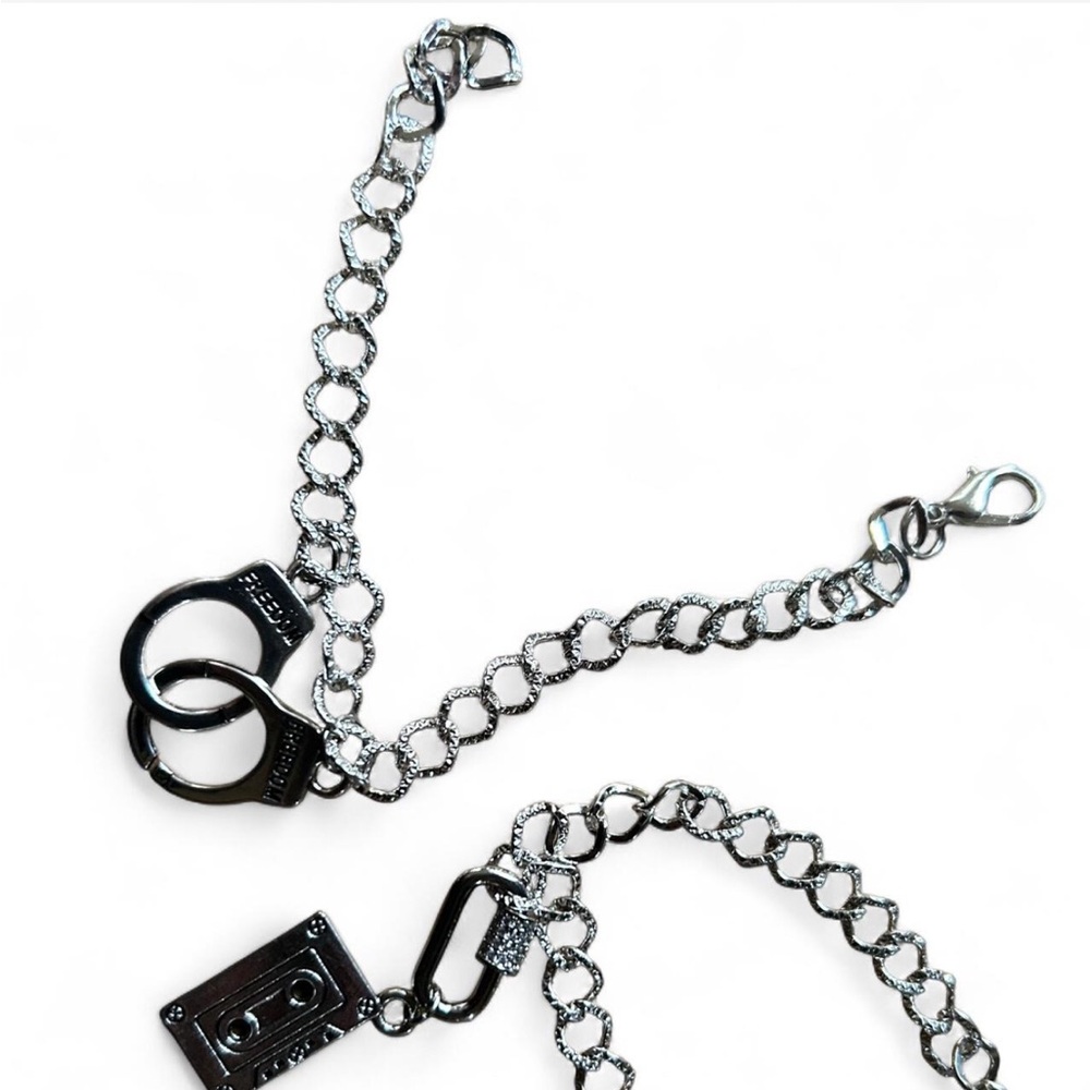 Elegant Silver Chain Bracelet